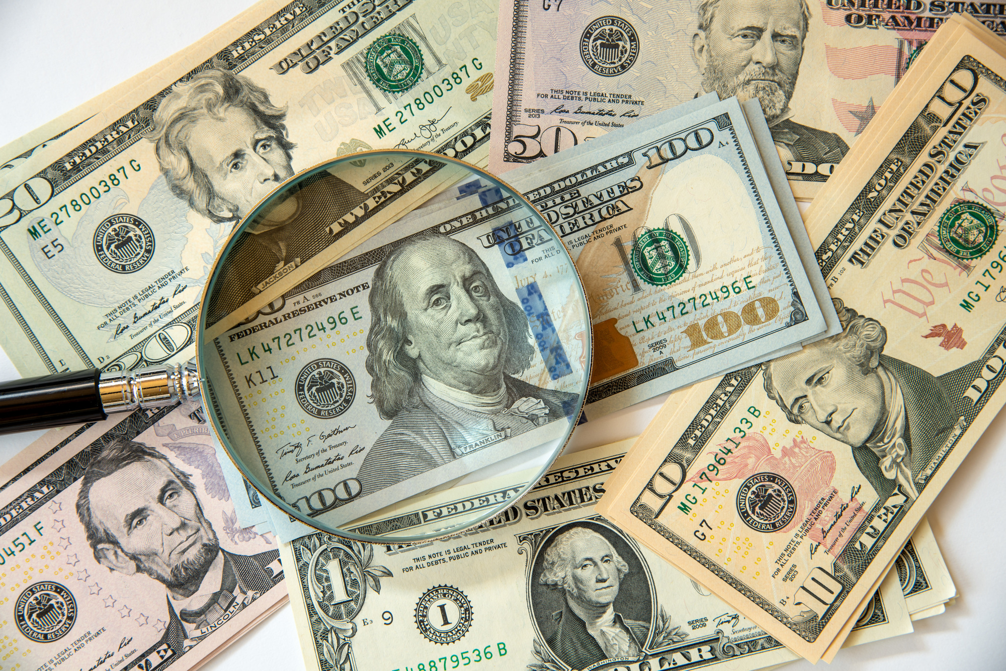 海外口座の税金対策ガイド！申告義務から適正な税金対策までプロが解説 - 日米ライセンス税理士｜富裕層専門芦田ジェームズ敏之― 資産運用・税金対策 メディア―