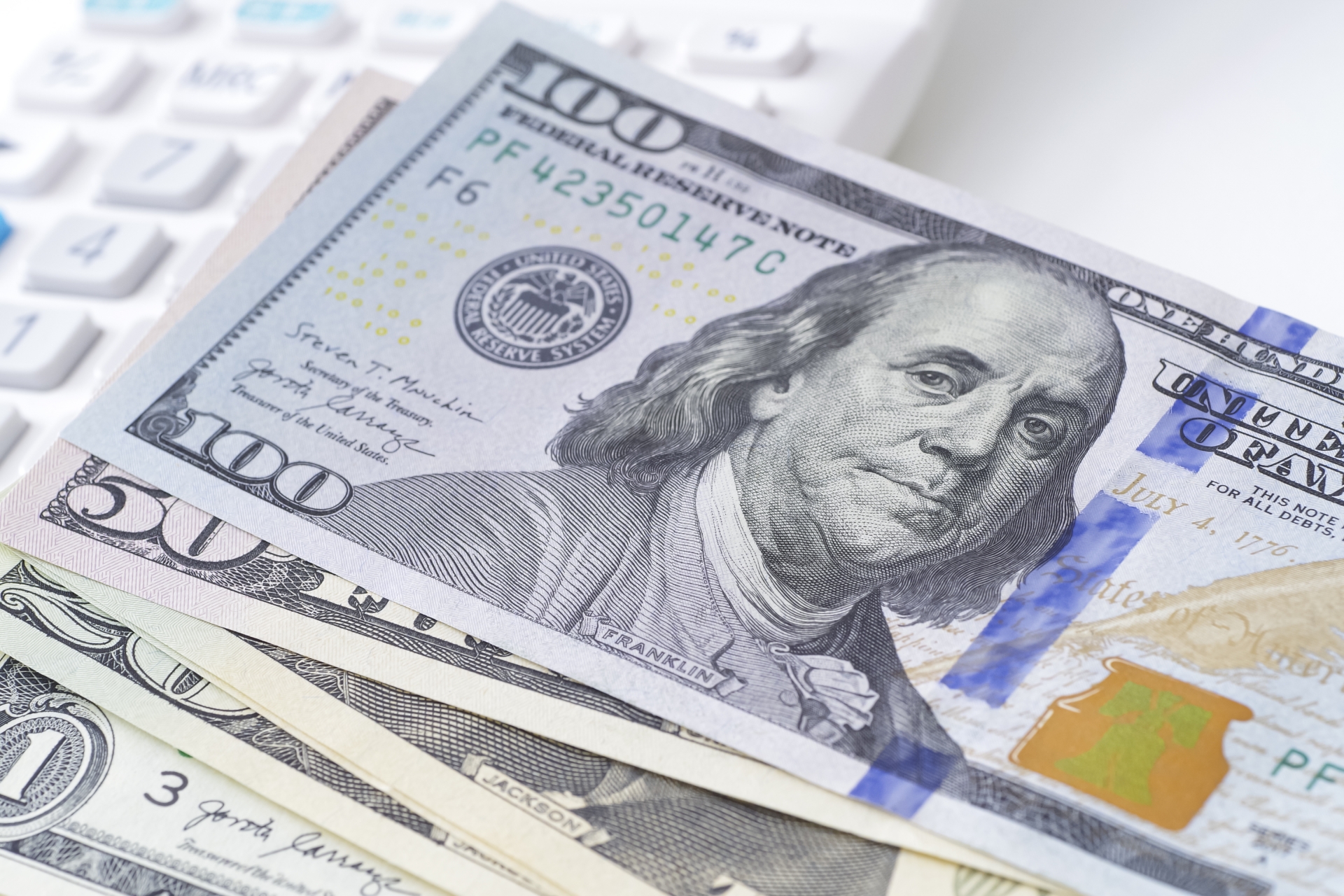 外貨預金はおすすめしない7つの理由！メリット・おすすめの投資先も紹介 - 日米ライセンス税理士｜富裕層専門芦田ジェームズ敏之―  資産運用・税金対策メディア―