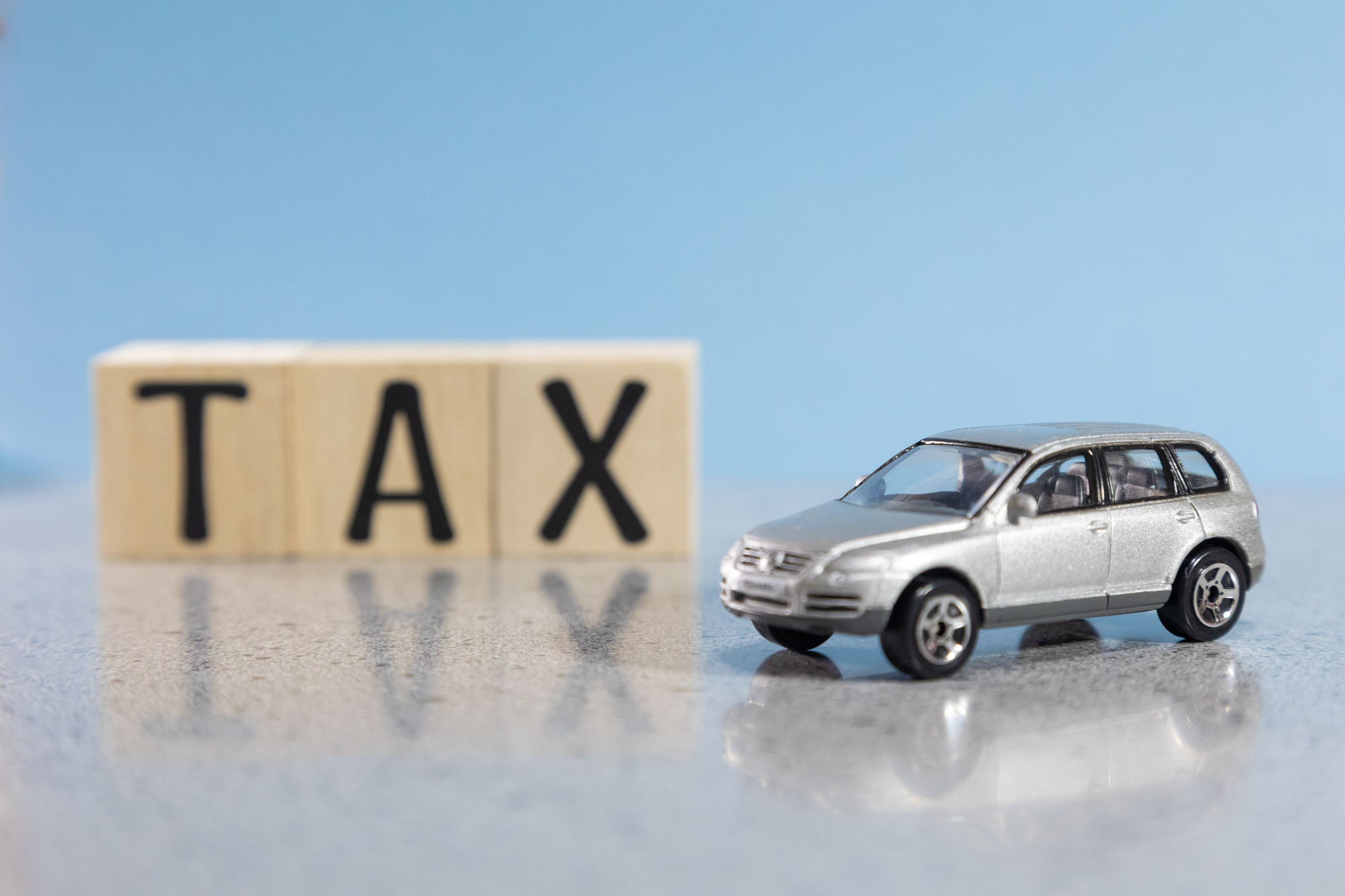 中古車の節税は4年落ちが正解？手残りを最大化する出口戦略の教科書